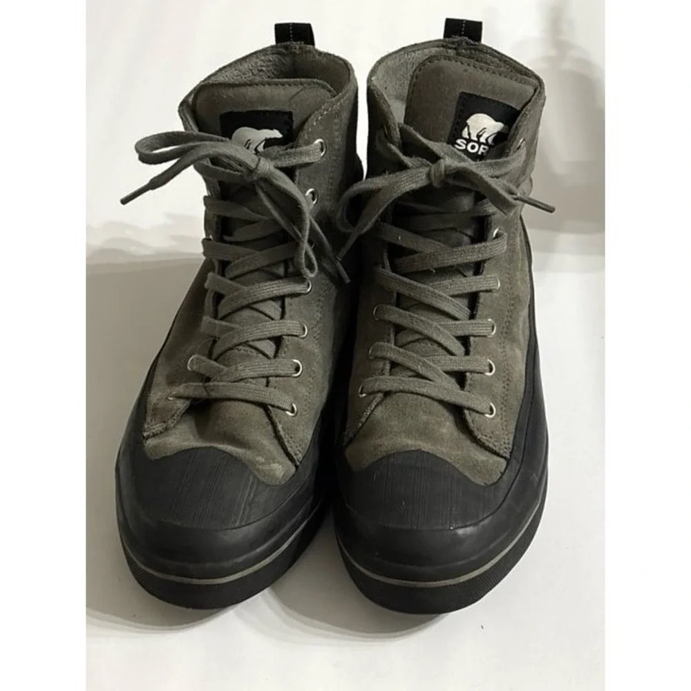Sorel Men's Cheyanne Metro II (sz. 9.5) Gray waterproof Boots Sneakers